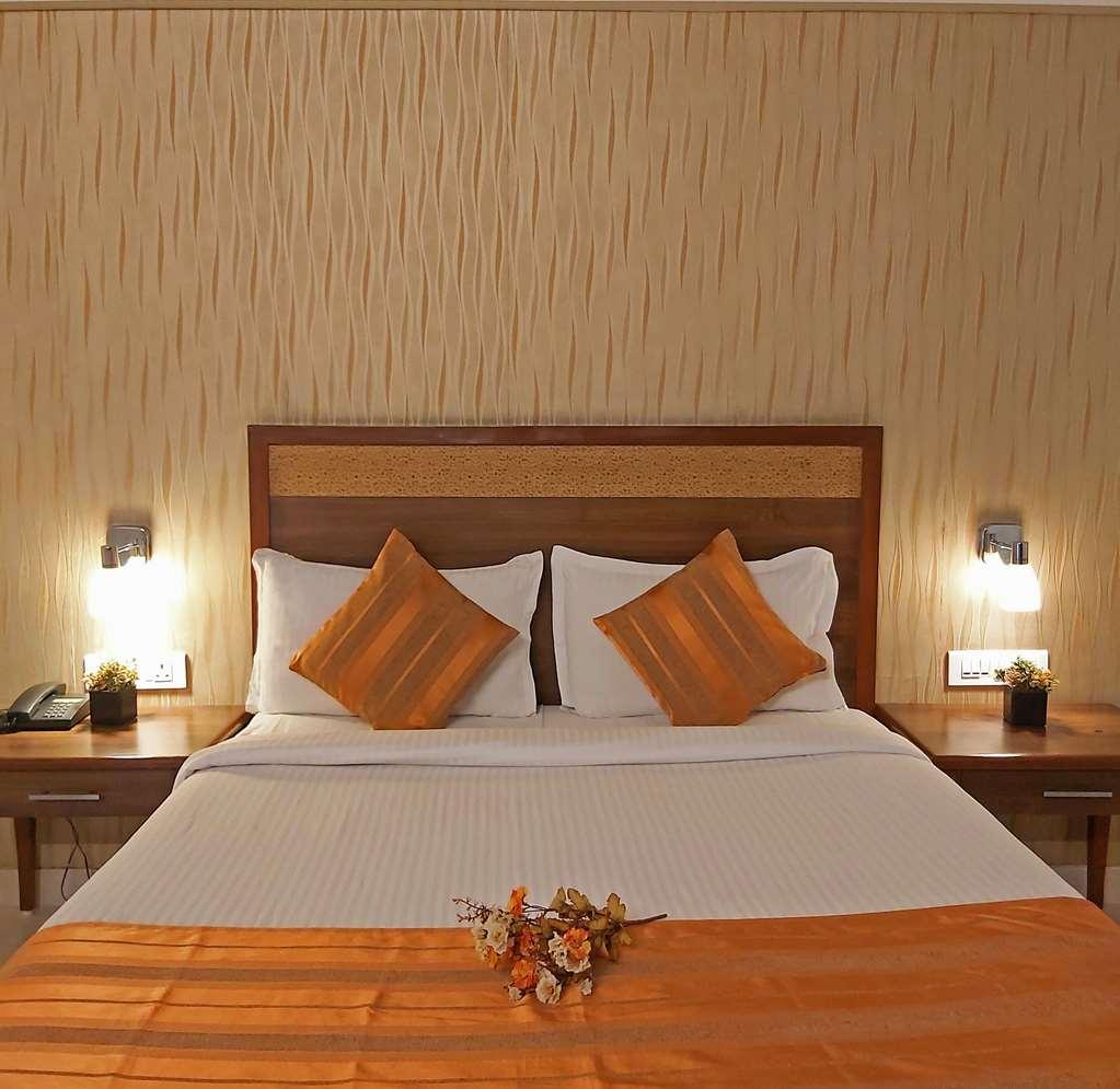 Quality Inn Mint Pune Chambre photo
