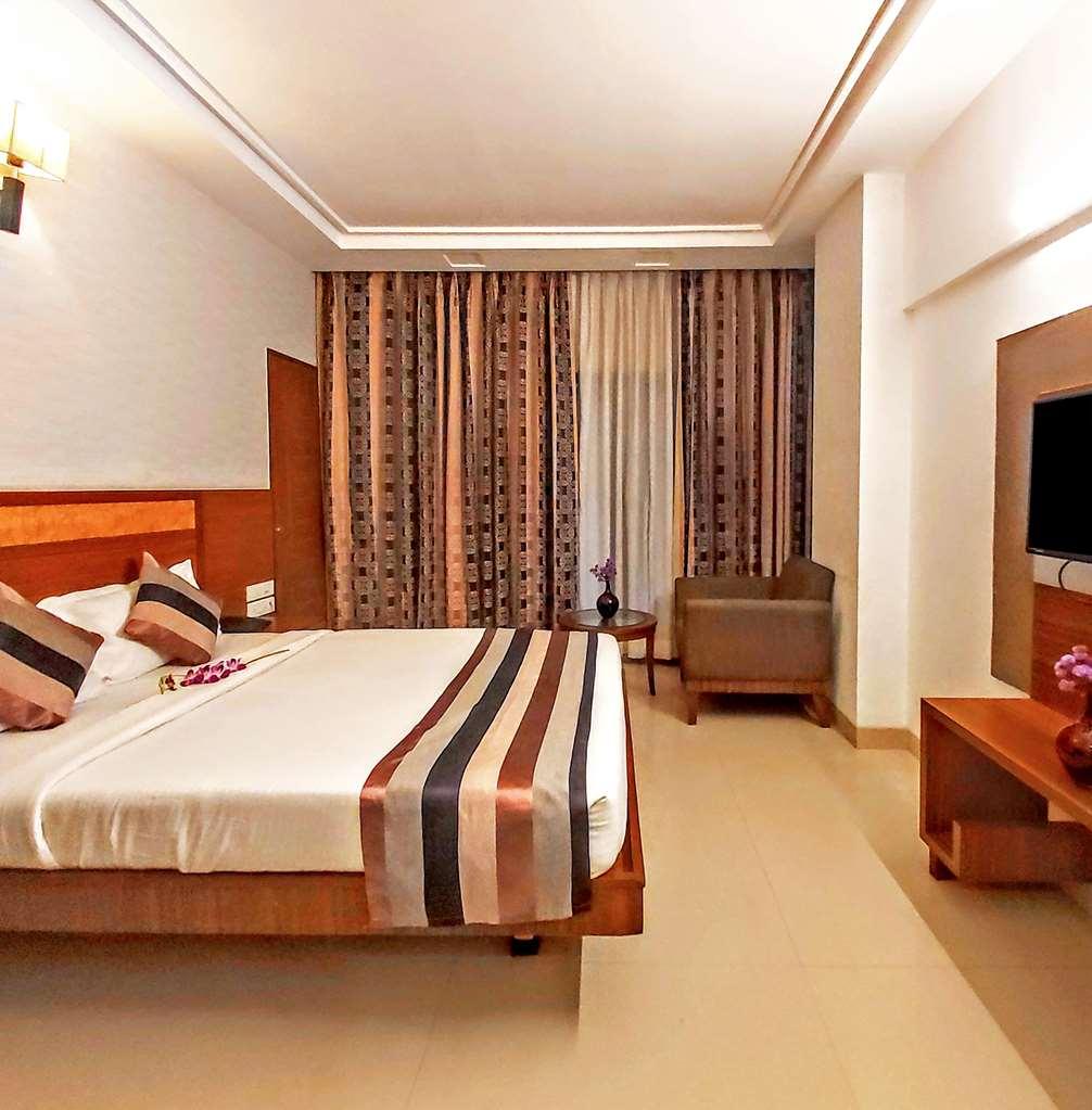 Quality Inn Mint Pune Chambre photo